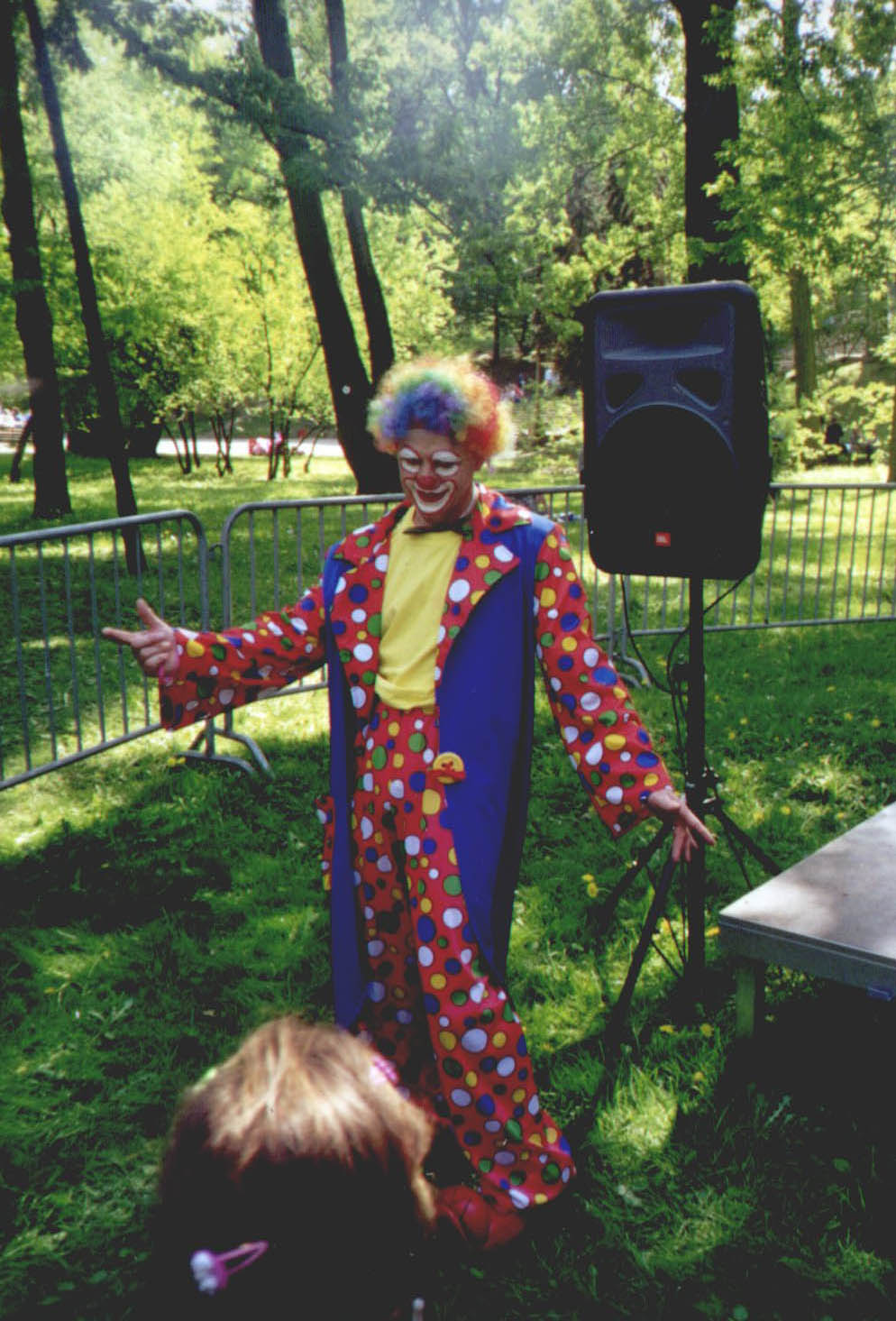 Clown w parku przy Rozbrat